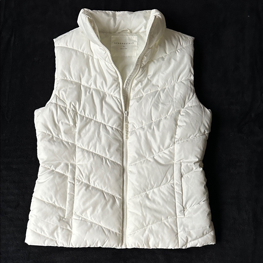 Aeropostale Womens Puffer Vest Winter White Full Zip Mock Neck Size Small